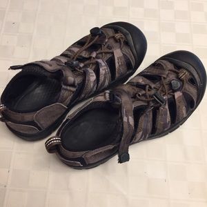 Kids Keen sandals